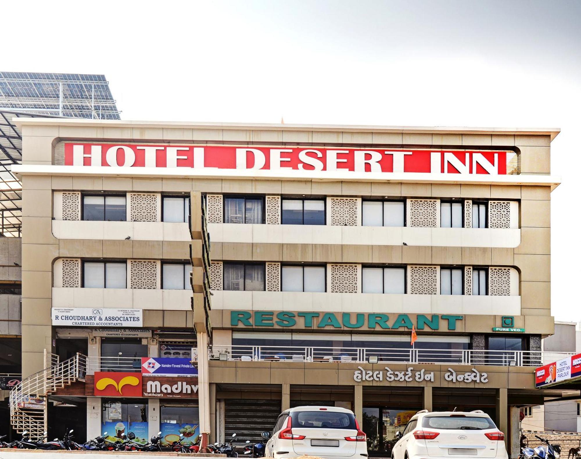 Hotel Desert Inn Tharad Bagian luar foto